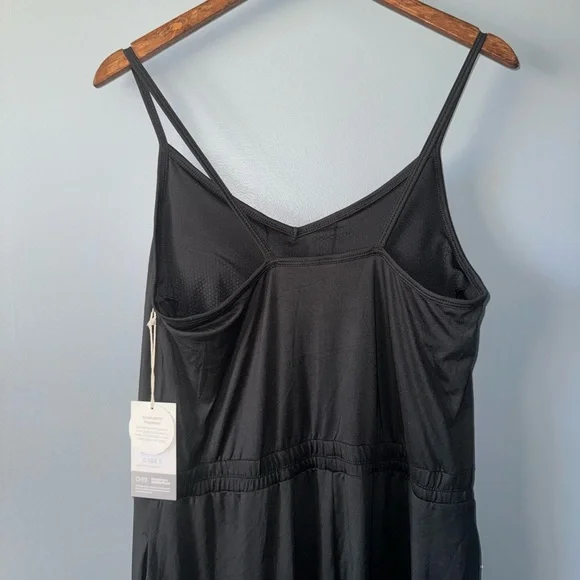 Vuori Lux Jogger Jumpsuit - Black - Picture 5 of 14